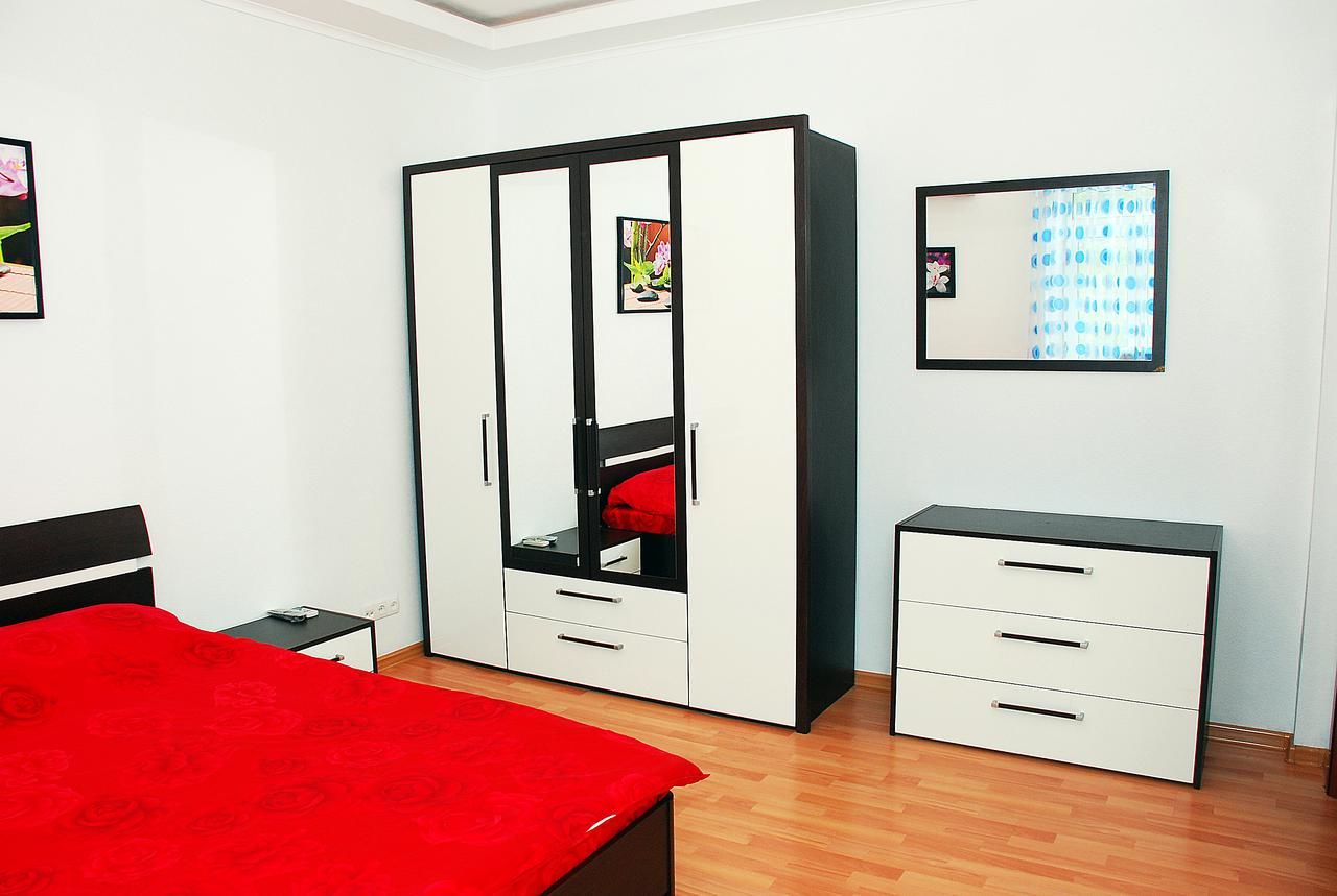 Апартаменты Apartments on Universitetskaya, 26 Донецк-13